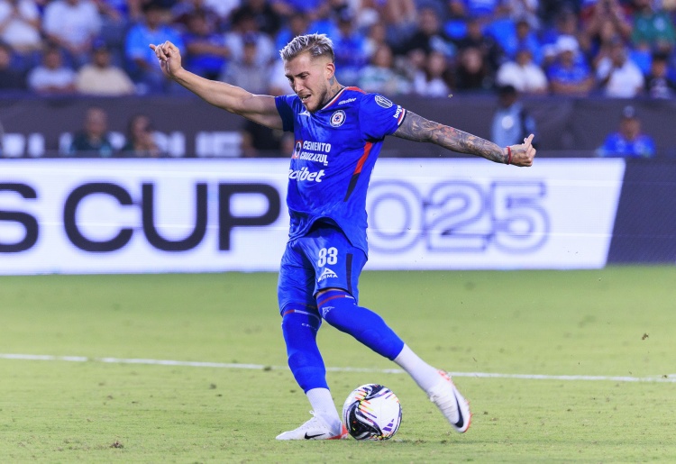 记者:蓝十字中卫皮奥维可能加盟迈阿密,后者已购买国际球员名额