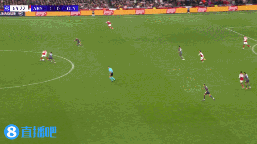 疯狂浪费机会！阿森纳反击，特罗萨德好机会射门被封堵
