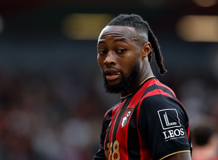 英媒：塞梅尼奥的合同中包含解约金条款，伯恩茅斯估价超7500万镑